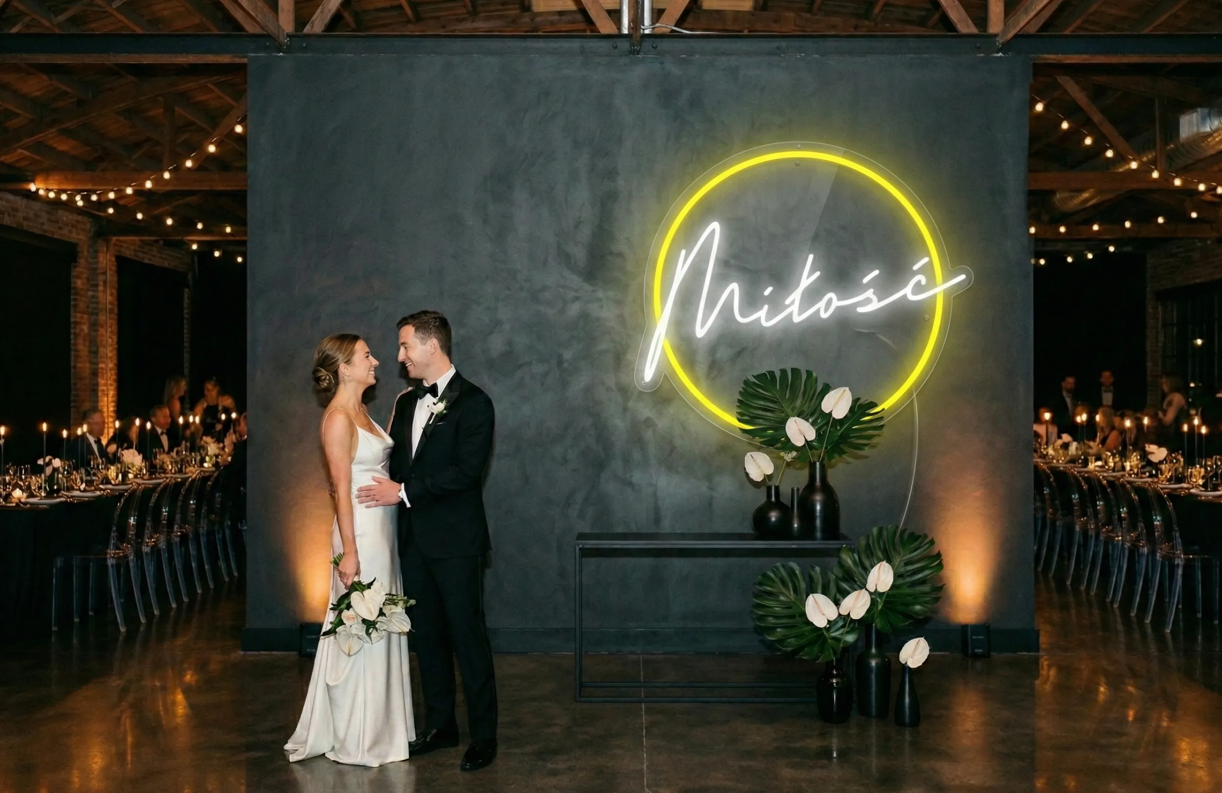 Neon LED Miłość w okręgu